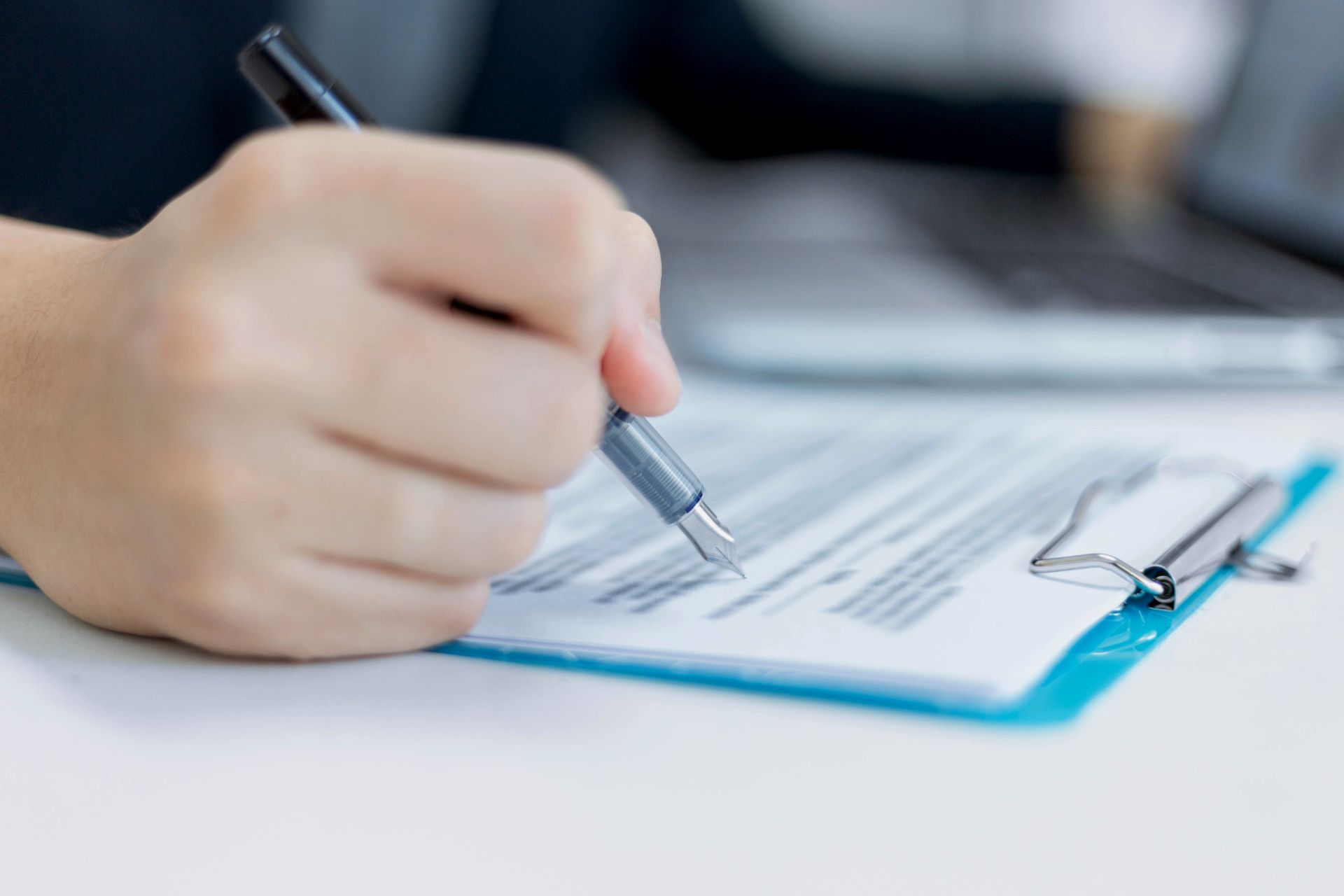 Egyenletesen cs&ouml;kkent a regisztr&aacute;lt &aacute;ll&aacute;skeresők sz&aacute;ma Miskolcon az elm&uacute;lt bő t&iacute;z &eacute;vben